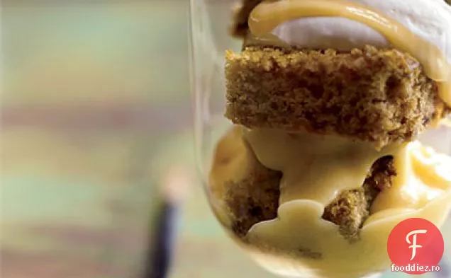 Tort de sfeclă cu sos Bourbon