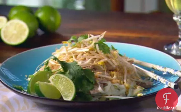 Pad Thai cu carne de porc