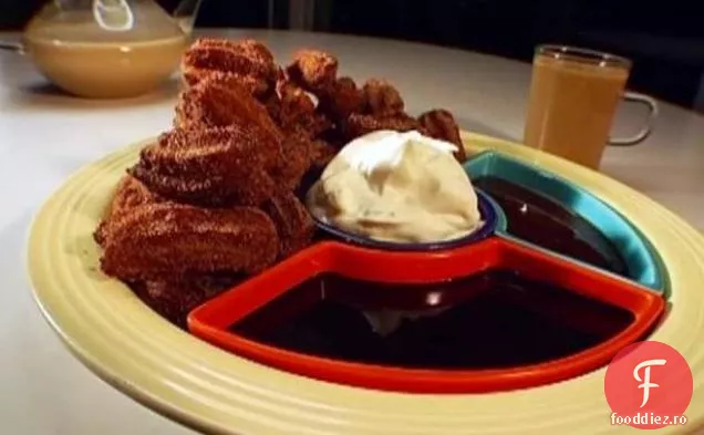 Dulce De Leche Churro Tots cu frisca