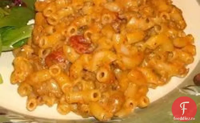 Macaroane și brânză cu carne de vită măcinată, Salsa și ardei iute verde