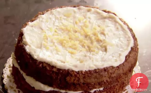 Tort de morcovi cu glazură de Mascarpone de ghimbir