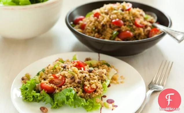 Salată De Roșii, Busuioc Și Mei
