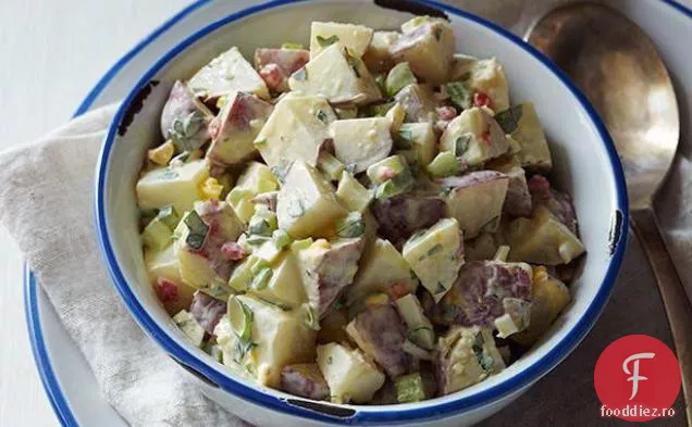 Salata caldă de cartofi a doamnei