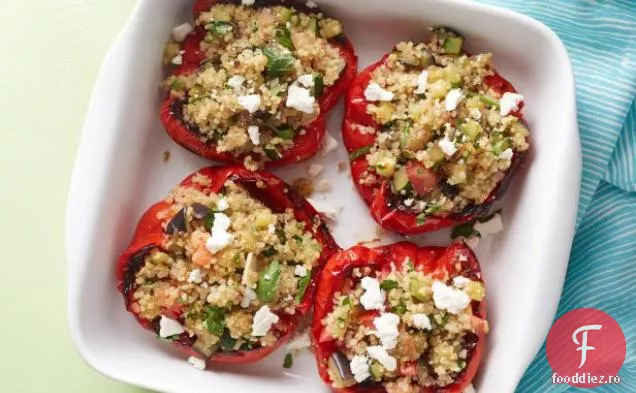 Quinoa și ardei umpluți cu legume