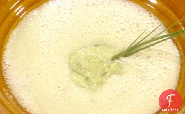 Supă de castraveți cu cremă de wasabi-Avocado