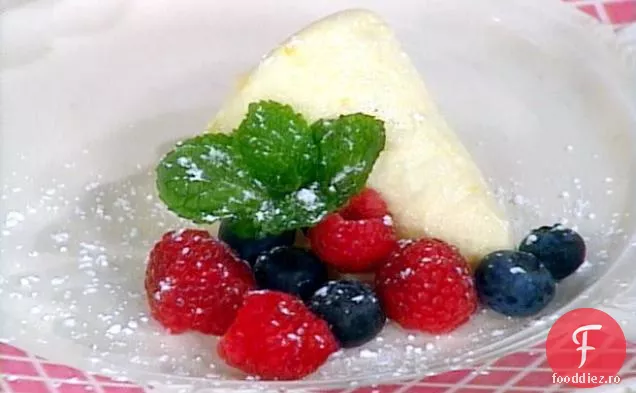 Conuri De Mousse De Lămâie Congelate