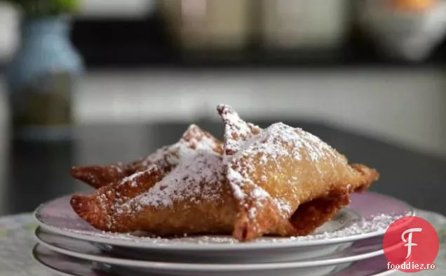 Wontons de piersici, Mascarpone și Pecan