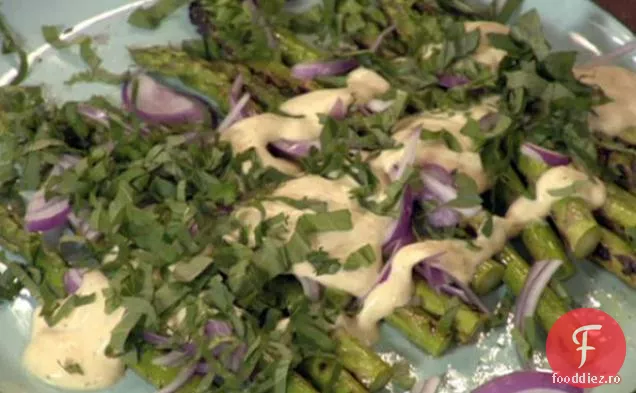 Mandarină Cremoasă Îmbrăcată Sparanghel La Grătar