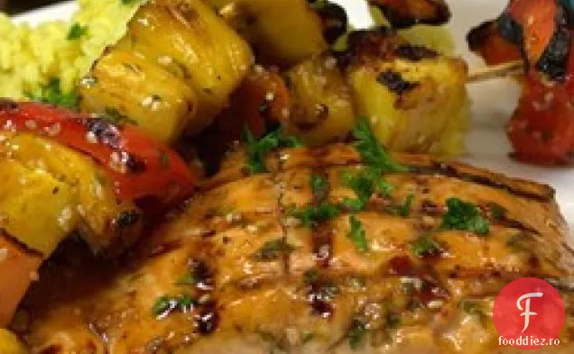 Frigarui de somon și fructe BBQ