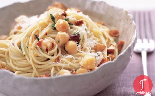 Paste de năut cu migdale și parmezan