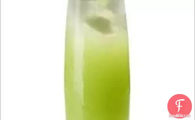 7up Holiday Apple Pie Punch