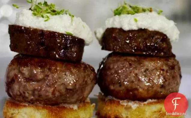 Burger De Trufe Cu Chiftele