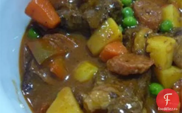 Caldereta (tocană Filipineză de vită și Chorizo)