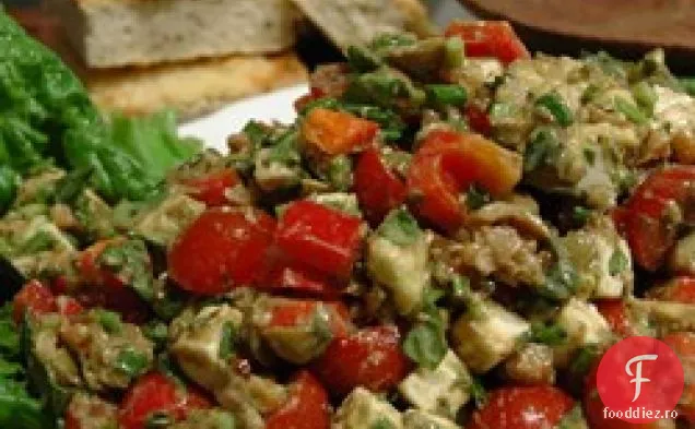 Brânză Feta cu salată de busuioc