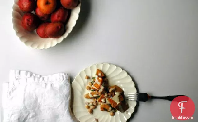 Salată Caldă De Nucă Și Năut Cu Tahini