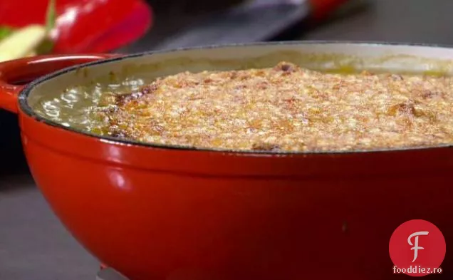 Plăcintă cu oală de curcan cu Topping de brioșă de porumb merișor-portocaliu