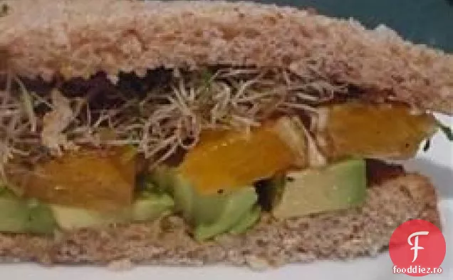 Avocado și Sandwich portocaliu