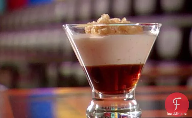 Granit de bere rădăcină cu Gelee de bere rădăcină și Panna Cotta de vanilie