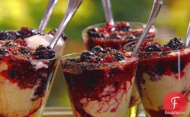 Fructe și scorțișoară Semifreddo