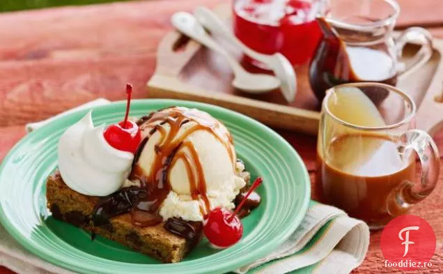 Ciocolata Chip Caramel Inghetata Sundae
