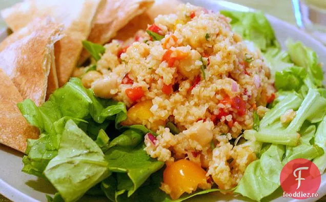 Salată Bulgur Cu Năut Și Ardei Roșii