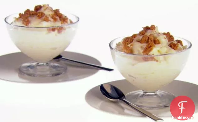 Bezea de lămâie cu topping de prăjituri Amaretti