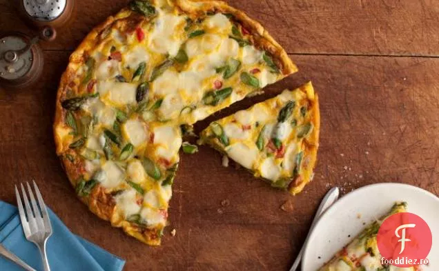 Frittata cu sparanghel, roșii și Fontina