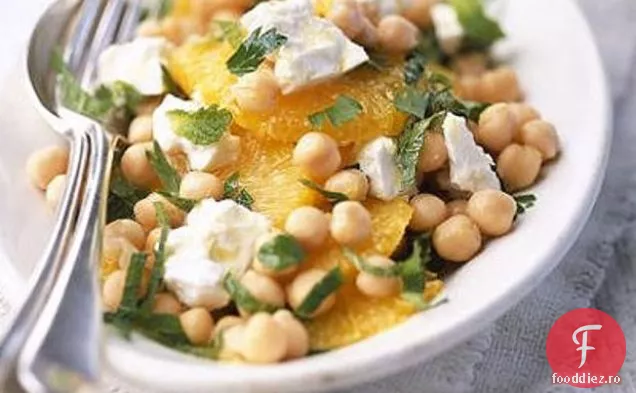 Salată De Năut, Mentă, Portocale Și Feta