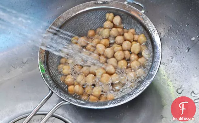 Hummus Cu Unt De Arahide