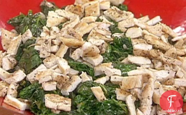 Salată Caldă De Spanac Picatta De Pui Tocată