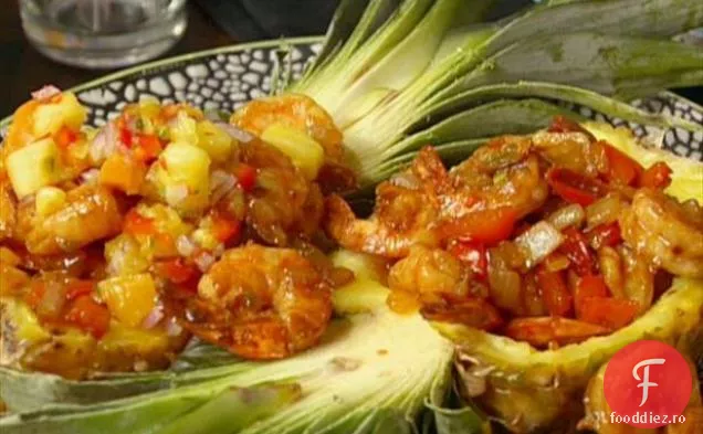 Ananas barca creveți cu fructe Salsa