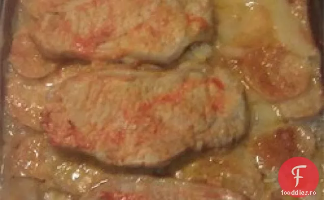 Cartofi franțuzești și cotlete de porc