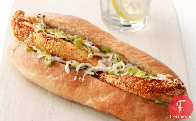 Sandwich-Uri De Pește Cu Jalapeno Slaw