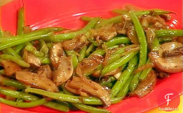 Fasole verde și salată de ciuperci Portobello
