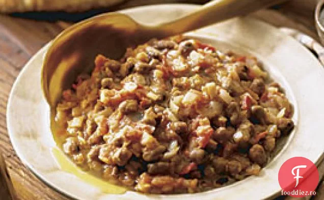 Fasole Fava condimentată cu roșii și ceapă (fault Imdamis)