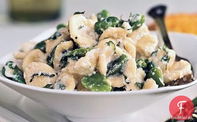 Orecchiette cu fasole proaspătă, Ricotta și mentă mărunțită