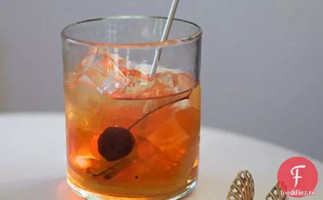 Big Texan Bourbon-și-Grapefruit Cocktail