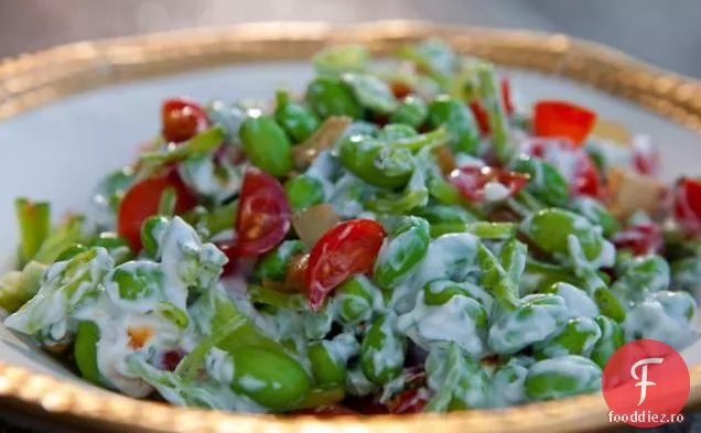 Edamame și salată de ceapă caramelizată
