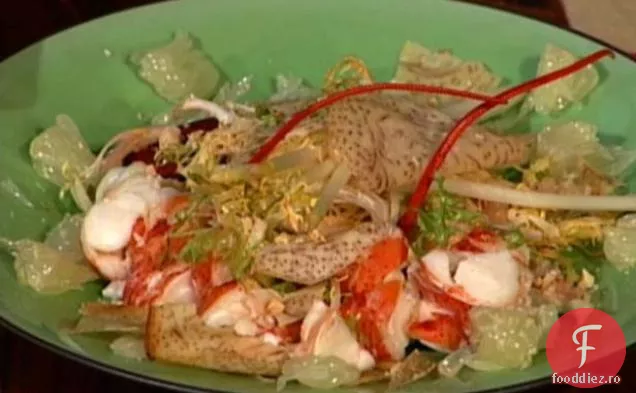 Salată de varză de vită marinată thailandeză cu vinetă caldă de șalot