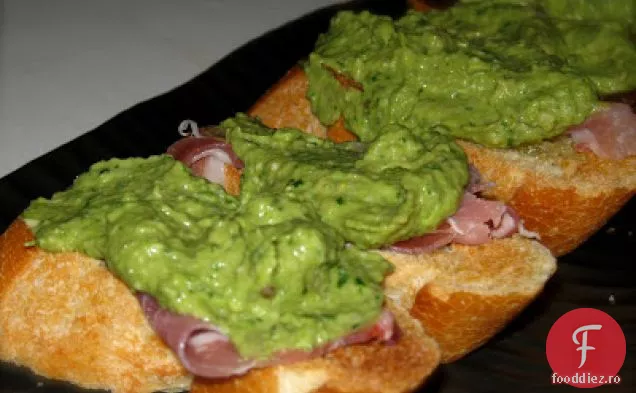 Intern Diva ' s Favetta & Prosciutto Crostinis