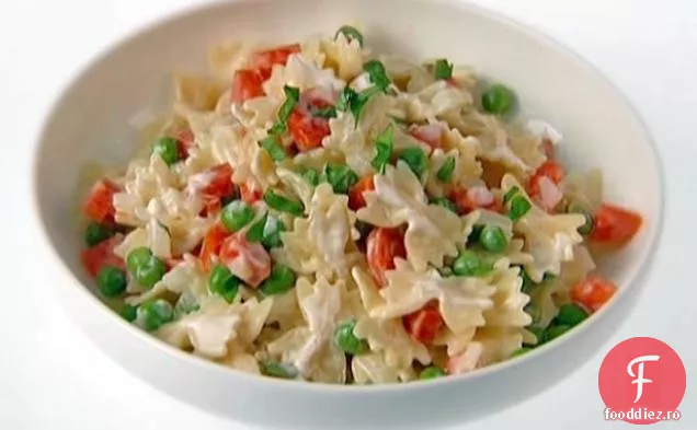 Pastina cu mazăre și morcovi