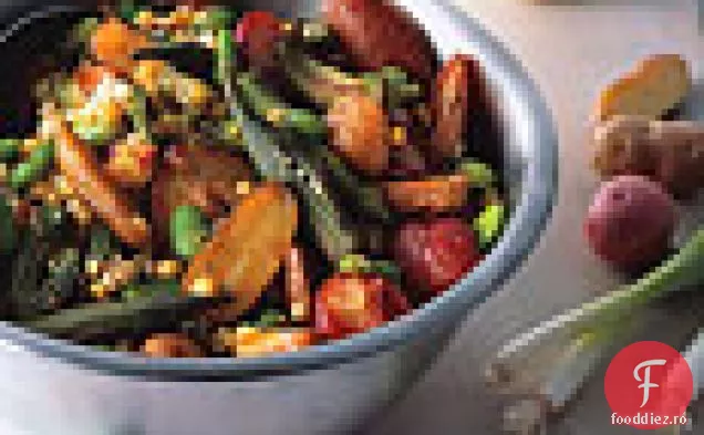 Salată De Cartofi Prăjiți Și Okra