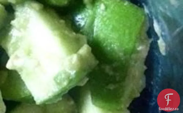 Salată Ușoară De Avocado Cu Mere