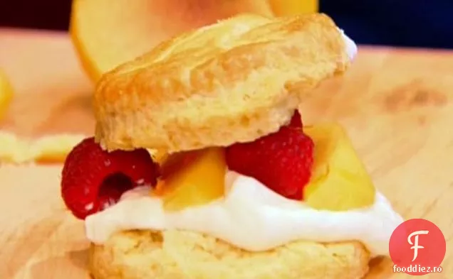 Shortcakes Cu Zmeură De Piersici