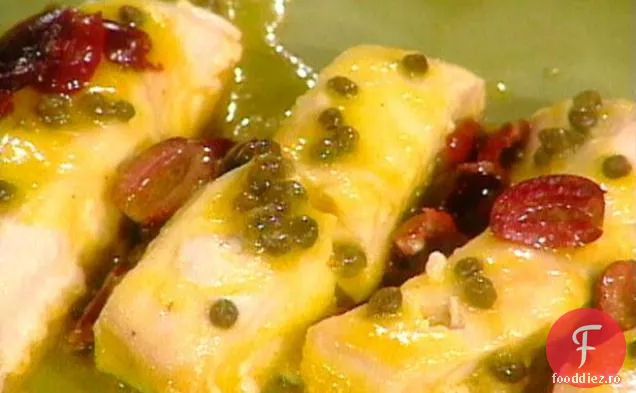 Halibut la cuptor cu roșii, capere și vinetă de măsline