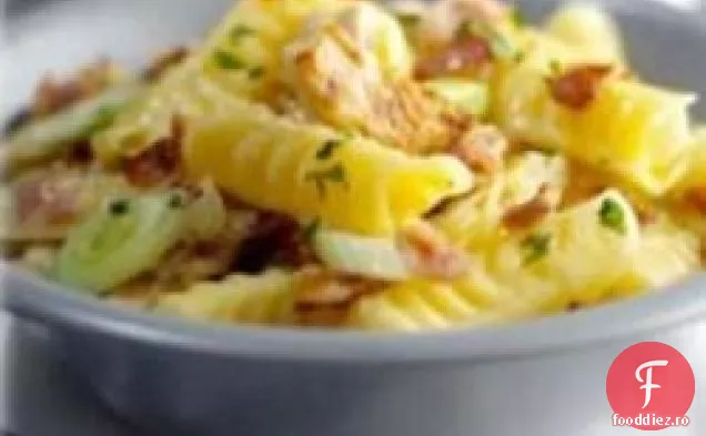 Salata de paste de pui si Bacon cu mustar Maille Dijon Originale