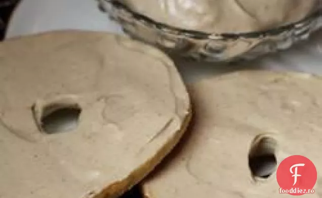 Răspândirea Brânzei Cu Cremă De Unt De Mere