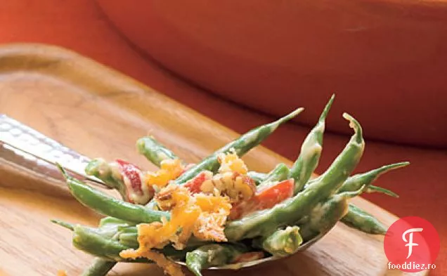 Cheddar-Pecan Fasole Verde Caserola