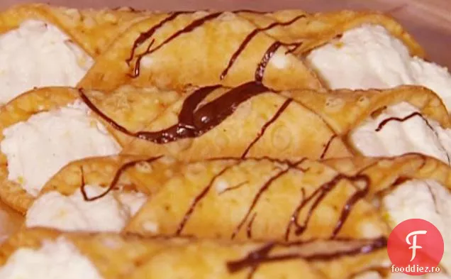 Cannoli cu ciocolată burniță