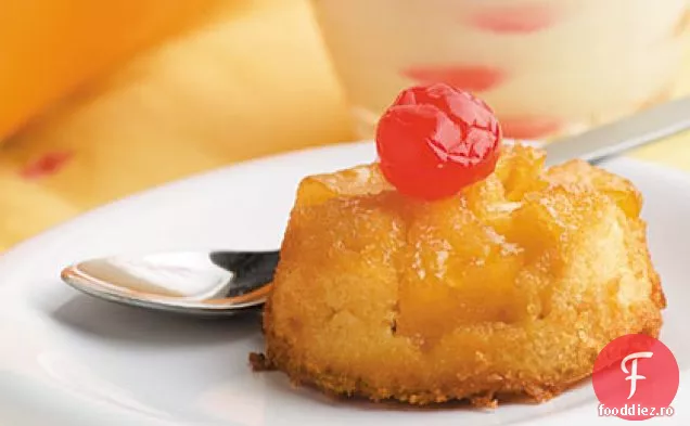 Cupcakes Cu Ananas Cu Susul În Jos